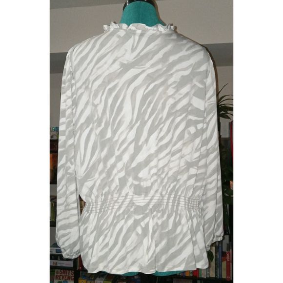 SIMPLY VERAWANG Sz XL Gray/White Zebra Print Watercolor Blouse Peplum Waist NWT - Picture 8 of 9
